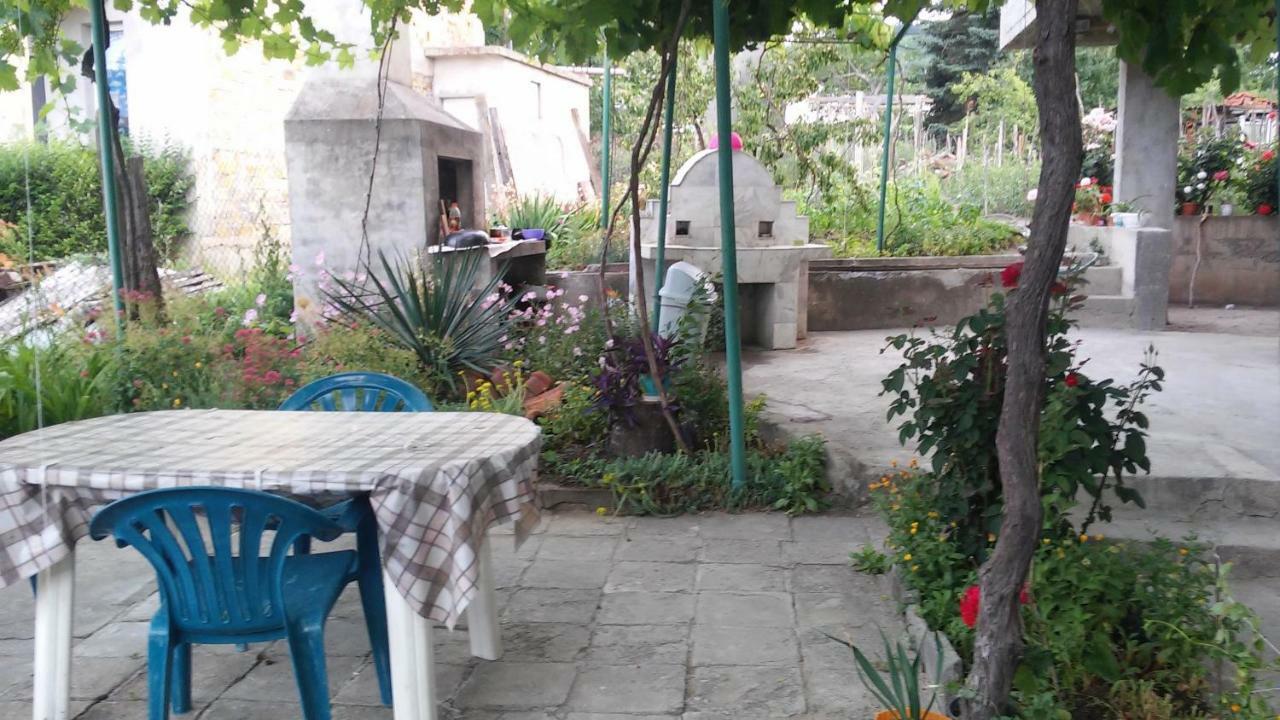 Къща За Гости "Пердика" Hotel Obzor Buitenkant foto