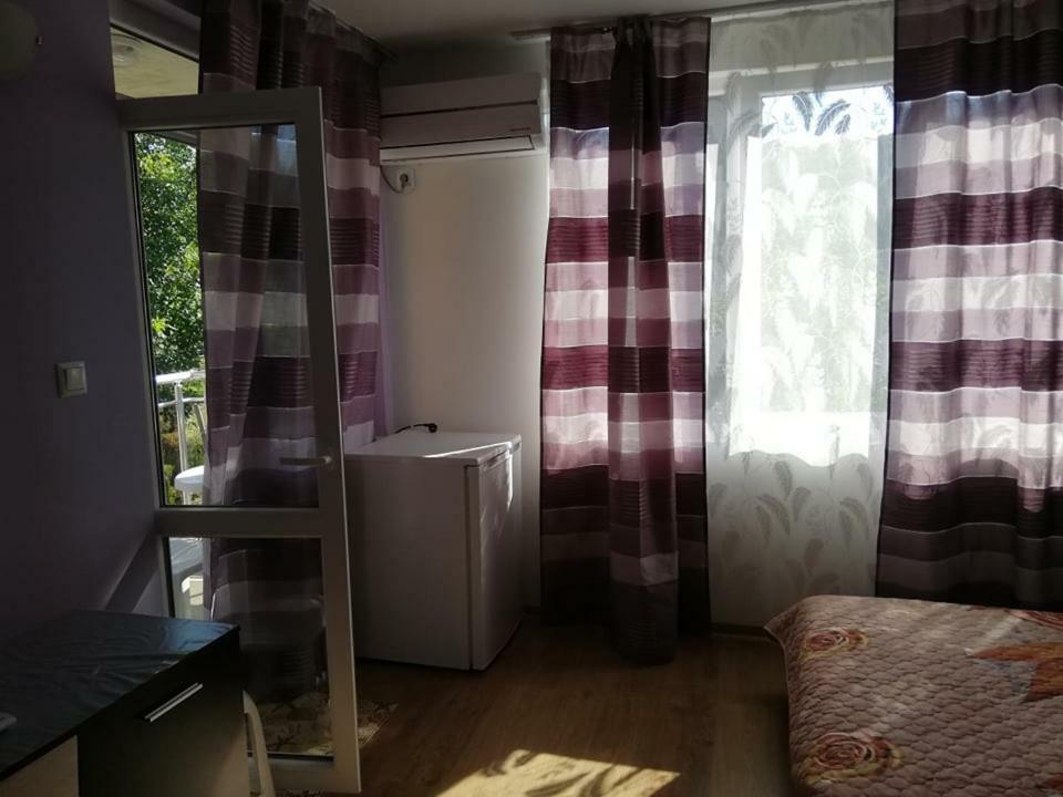 Къща За Гости "Пердика" Hotel Obzor Buitenkant foto